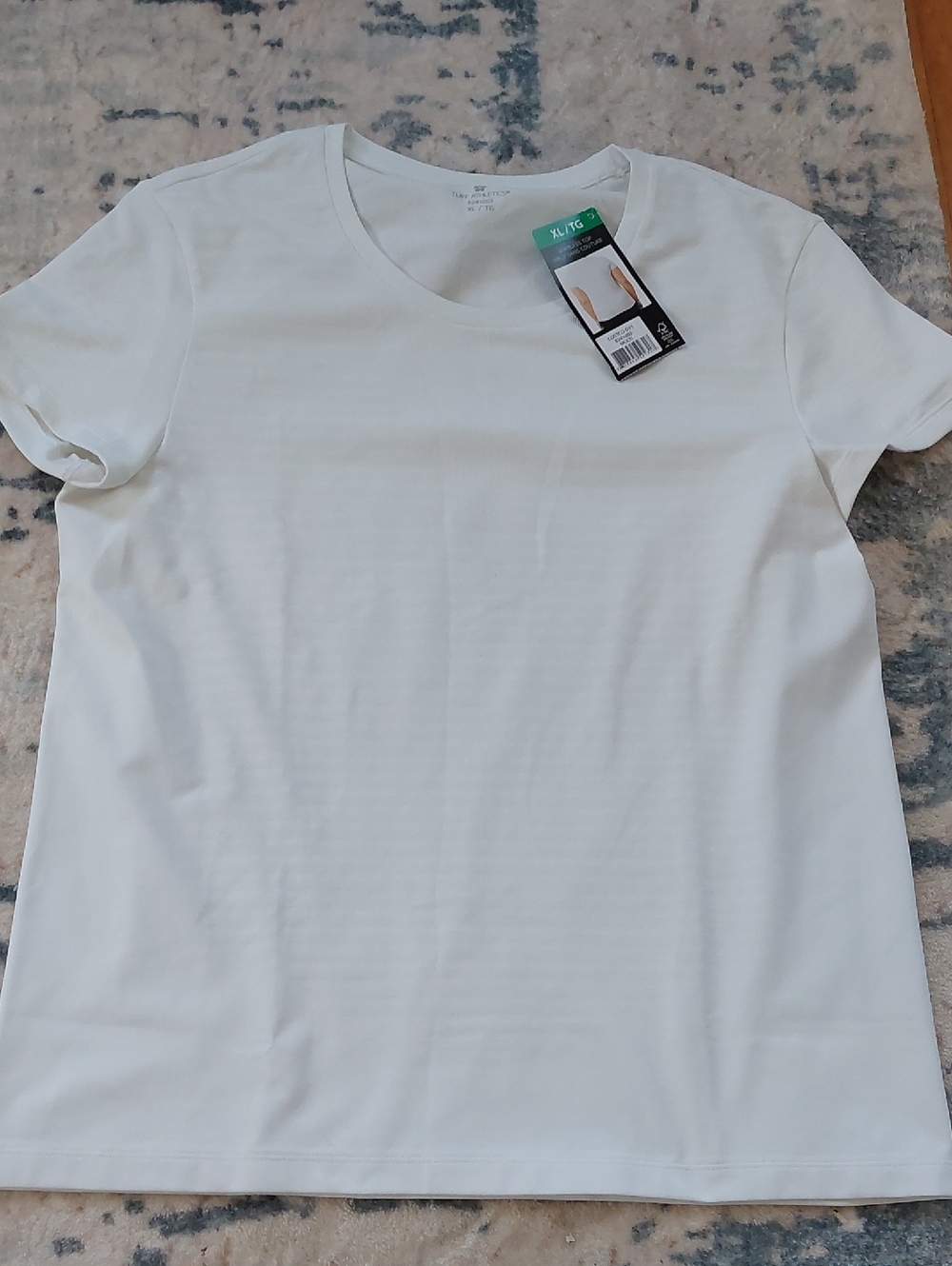 💚5/$25 NWT Ladies Tuff ATHLETICS White Seamless T-shirt
